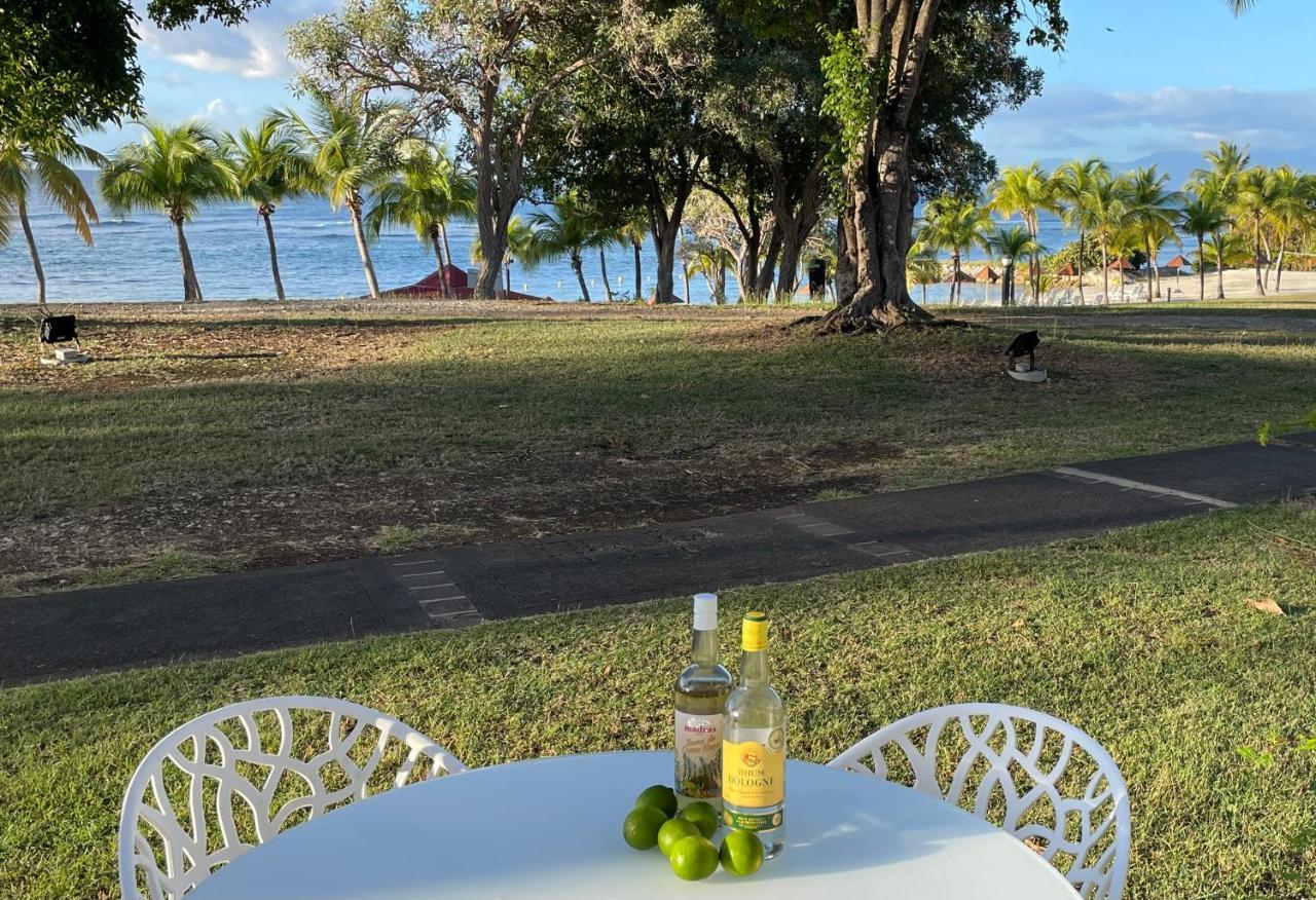 Sur La Plage, Village Vacances Sainte-Anne Exteriör bild