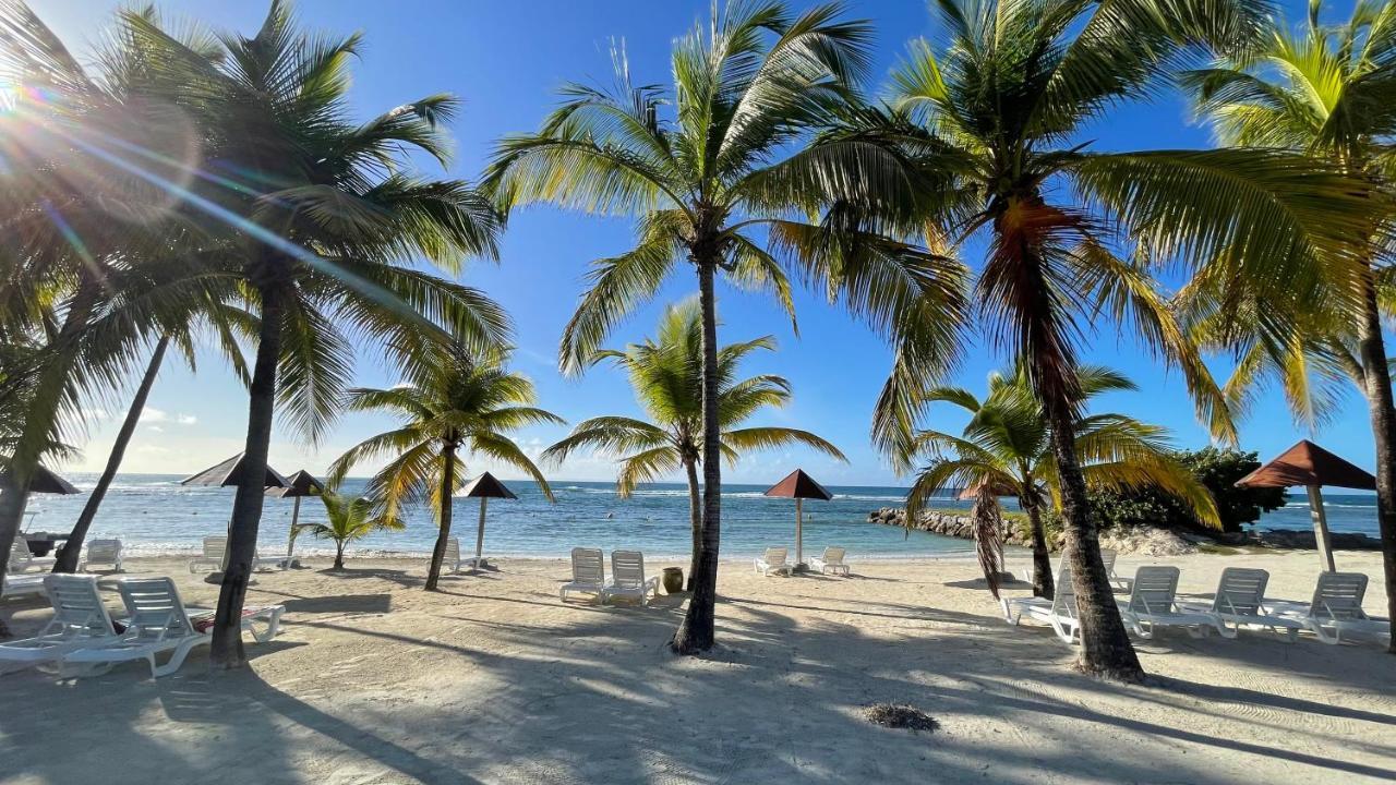 Sur La Plage, Village Vacances Sainte-Anne Exteriör bild